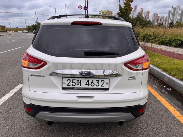 Ford Escape 2013 — 4