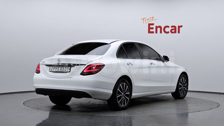 Mercedes-Benz C Class 2019 — 2