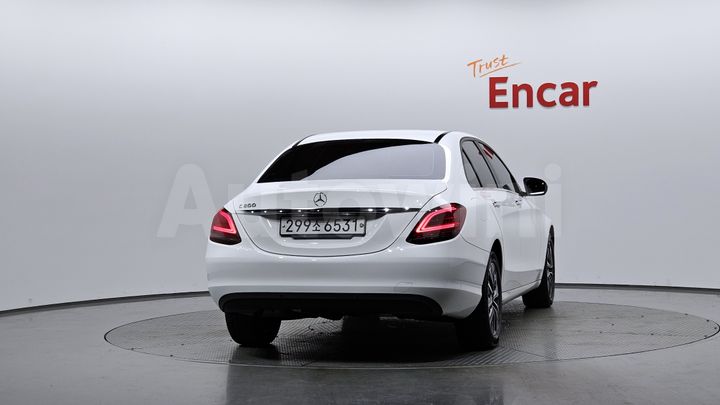 Mercedes-Benz C Class 2019 — 4