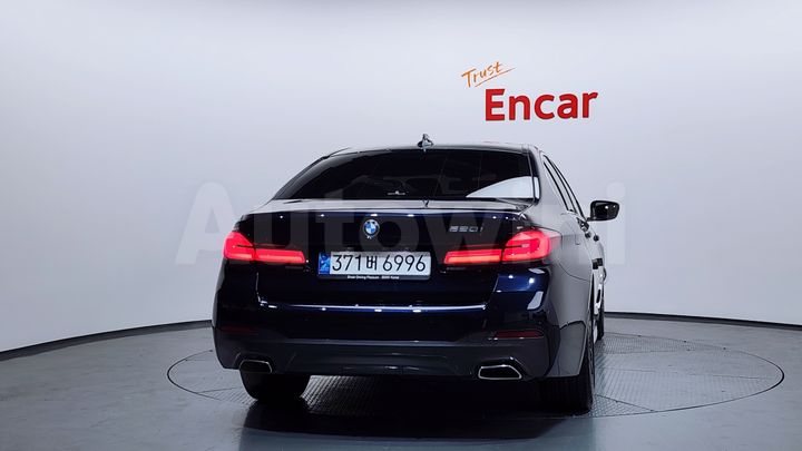BMW 5 Series 2022 — 4