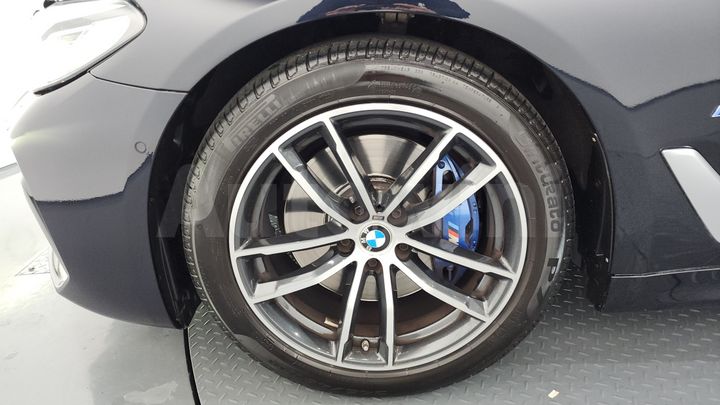 BMW 5 Series 2022 — 5