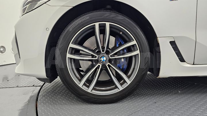 BMW 6 Series 2022 — 5