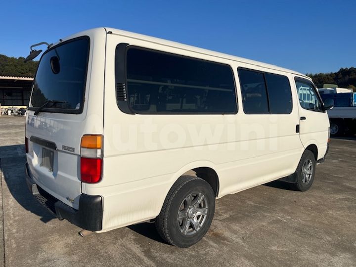 Toyota Hiace 2002 — 5