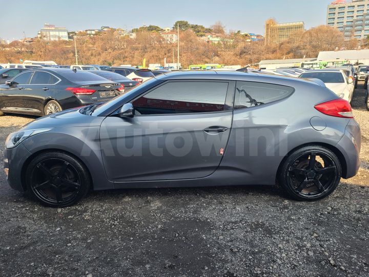 Hyundai Veloster 2012 — 2