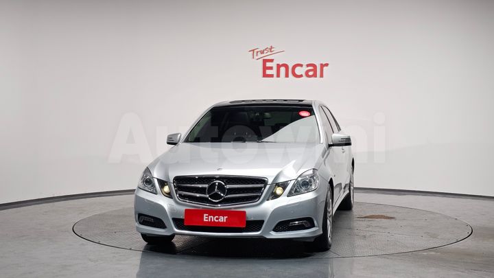 Mercedes-Benz E Class 2010 — 3