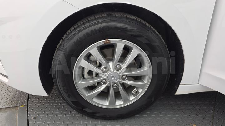 Hyundai Avante 2020 — 5
