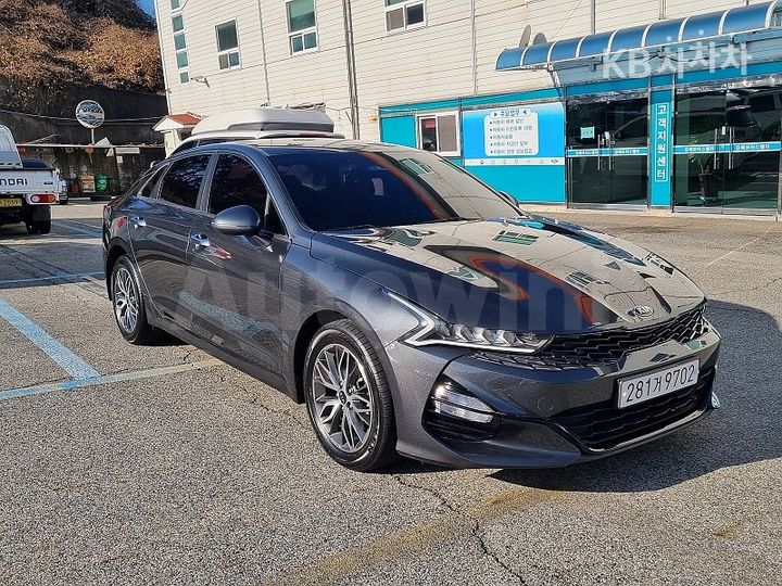 Kia K5 2020 — 2