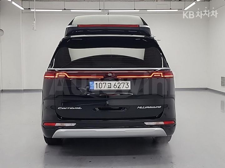 Kia Carnival 2021 — 3