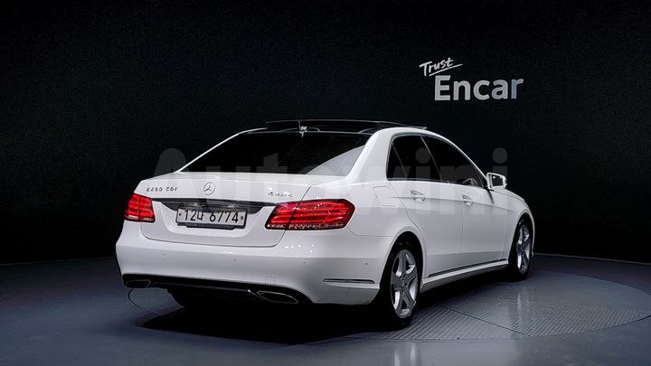 Mercedes-Benz E Class 2014 — 2