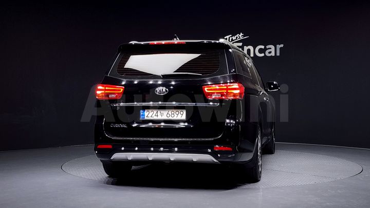 Kia Carnival 2019 — 4