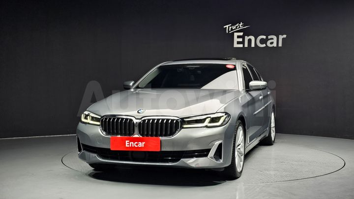 BMW 5 Series 2023 — 3