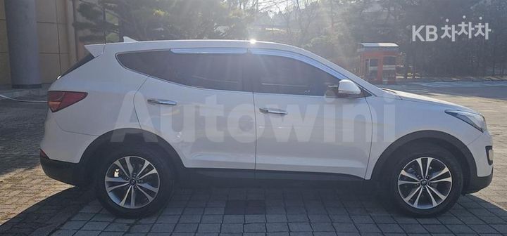 Hyundai SantaFe 2015 — 5
