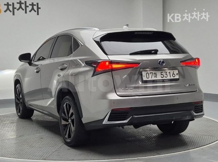 Lexus NX 2018 — 4