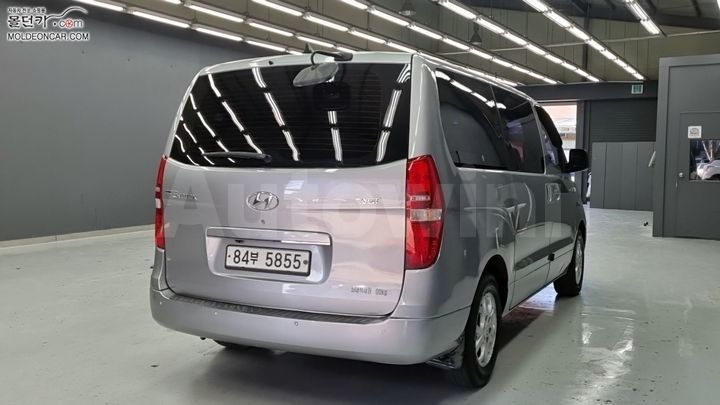 Hyundai Starex 2014 — 2