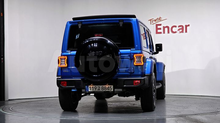 Jeep Wrangler 2022 — 4
