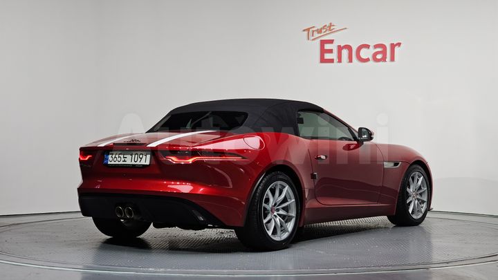 Jaguar F Type 2021 — 3