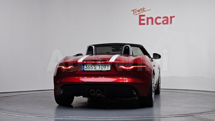 Jaguar F Type 2021 — 5