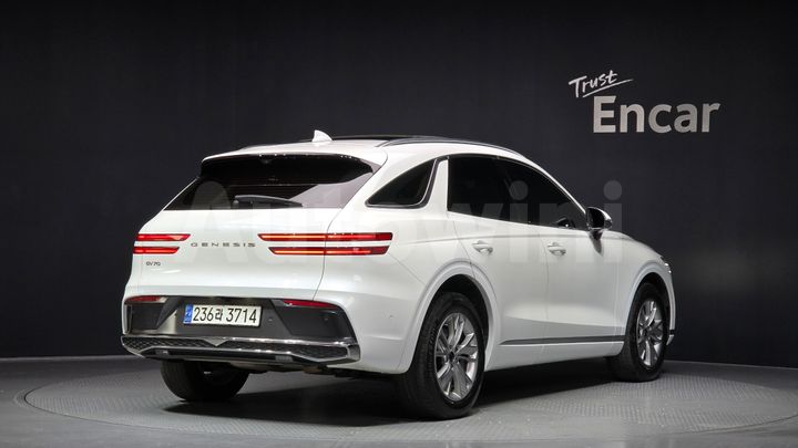 Genesis GV70 2025 — 2