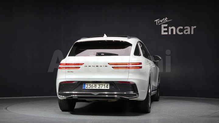 Genesis GV70 2025 — 4