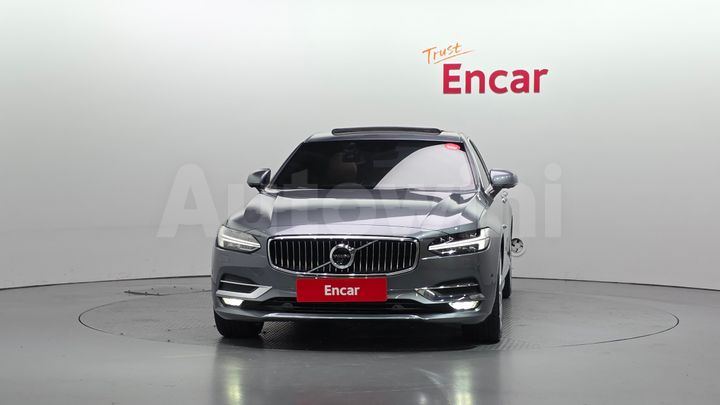 Volvo S90 2019 — 3