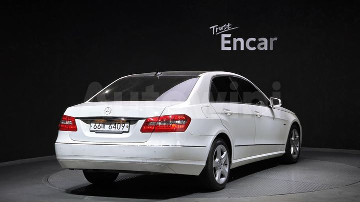 Mercedes Benz E Class 2011 — 2