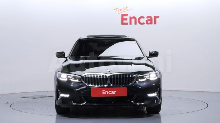 BMW 3 Series 2021 — 3
