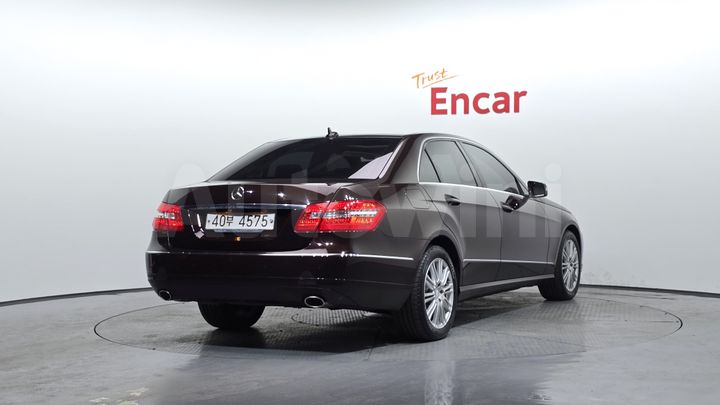 Mercedes Benz E Class 2011 — 2
