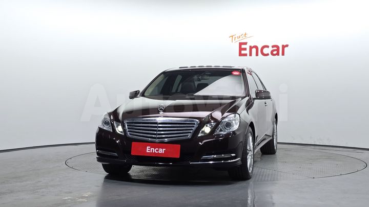 Mercedes Benz E Class 2011 — 3