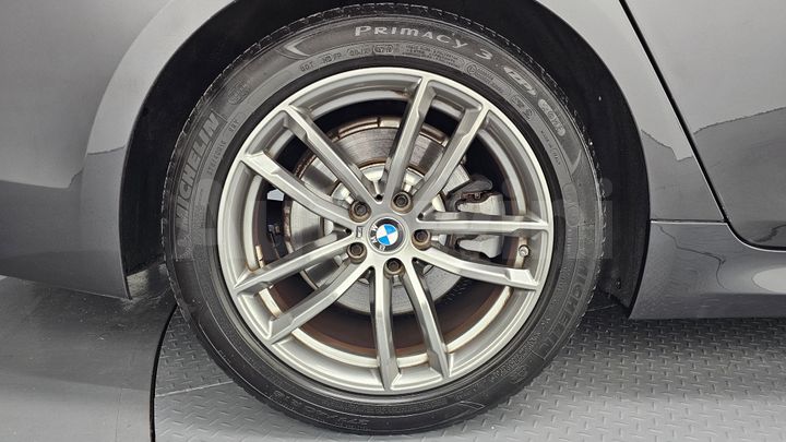 BMW 5 Series 2020 — 5