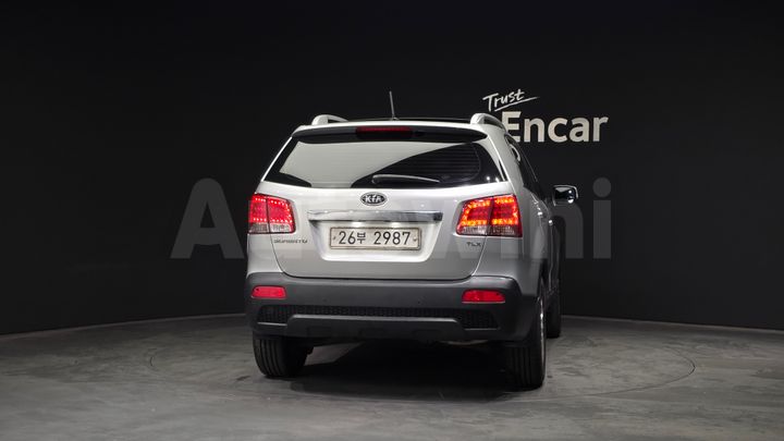 Kia Sorento 2010 — 4