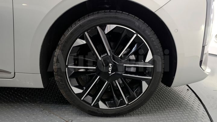 Kia K8 2025 — 5