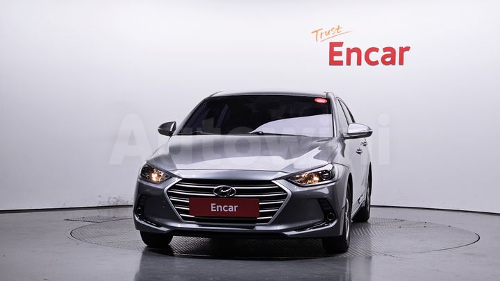Hyundai Avante 2017 — 3