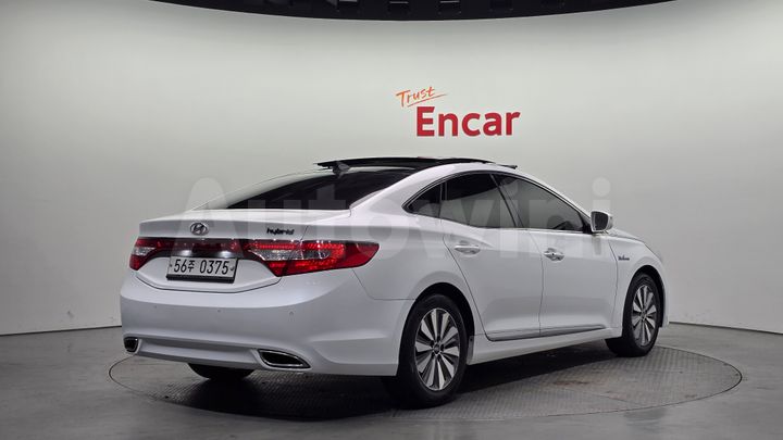 Hyundai Grandeur 2015 — 2