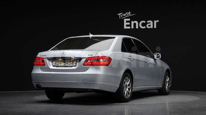 Mercedes Benz E Class 2011 — 2