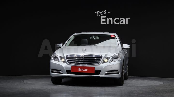 Mercedes Benz E Class 2011 — 3
