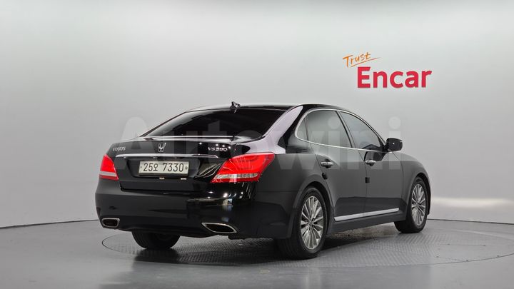 Hyundai Equus 2014 — 2