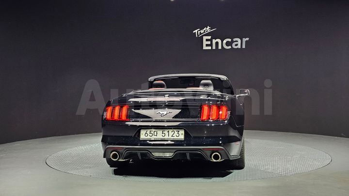 Ford Mustang 2017 — 4