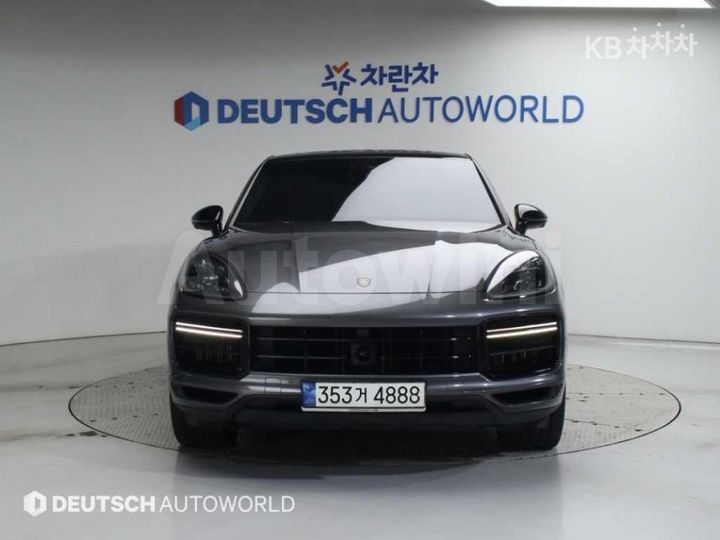 Porsche Cayenne 2021 — 3