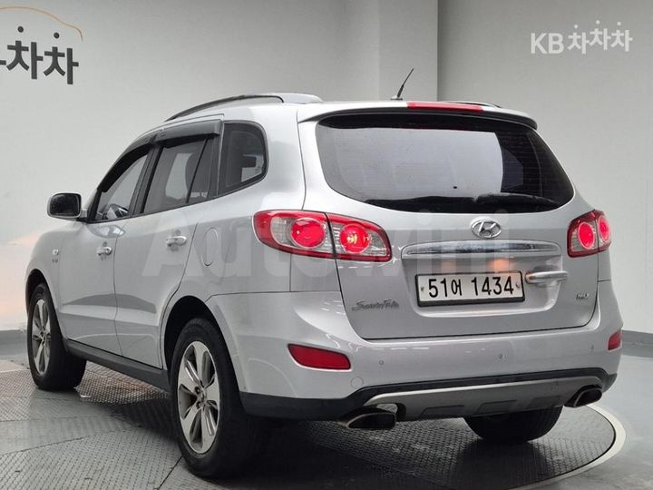 Hyundai SantaFe 2012 — 2