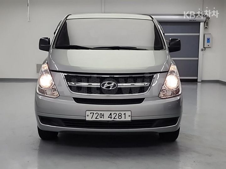 Hyundai Starex 2014 — 2