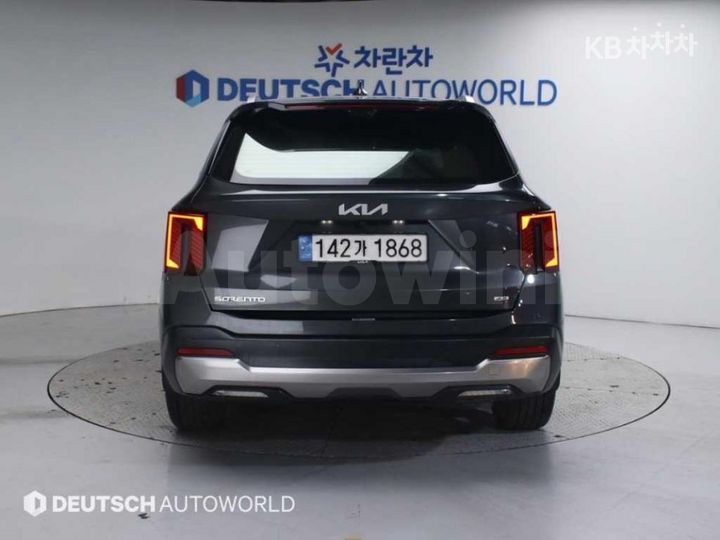 Kia Sorento 2024 KNARM81FHRA248208 — 4