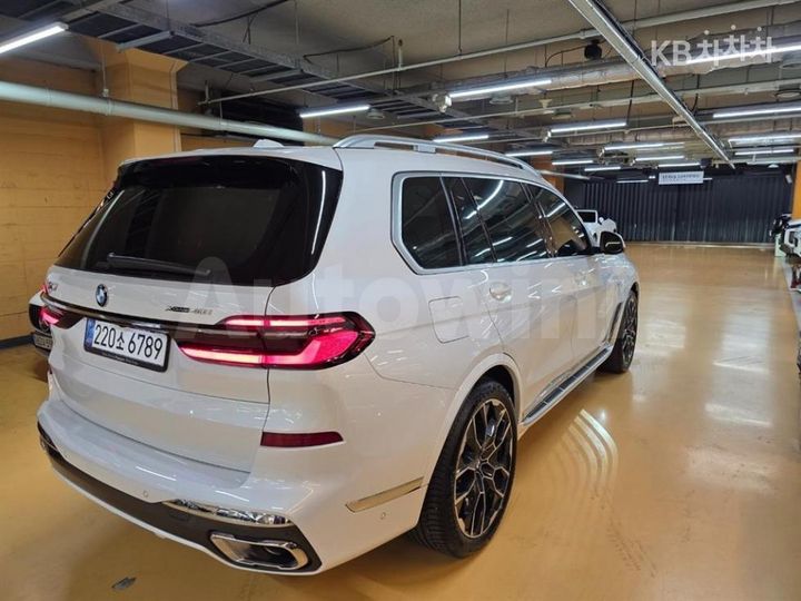 BMW X7 2025 — 3