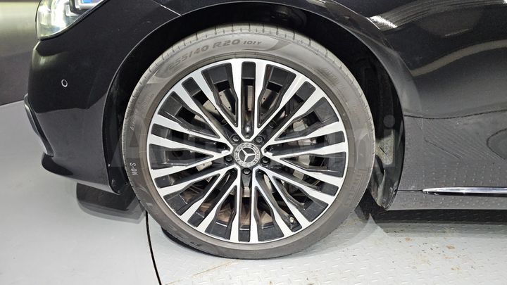 Mercedes Benz S Class 2022 — 5