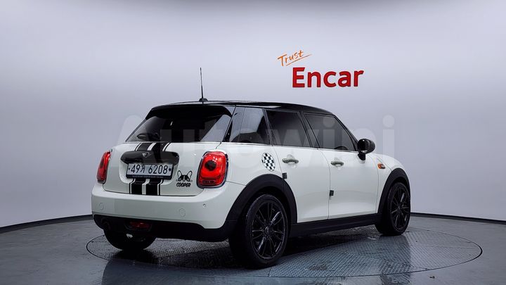 Mini Cooper 2017 — 2