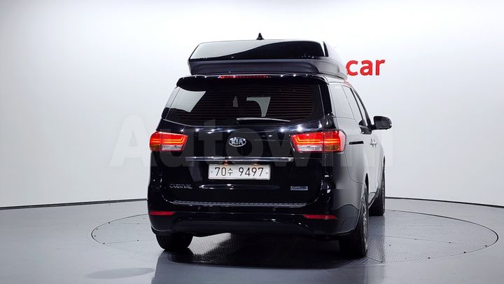 Kia Carnival 2017 — 4