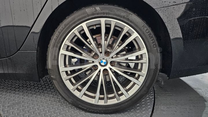 BMW 3 Series 2020 — 5