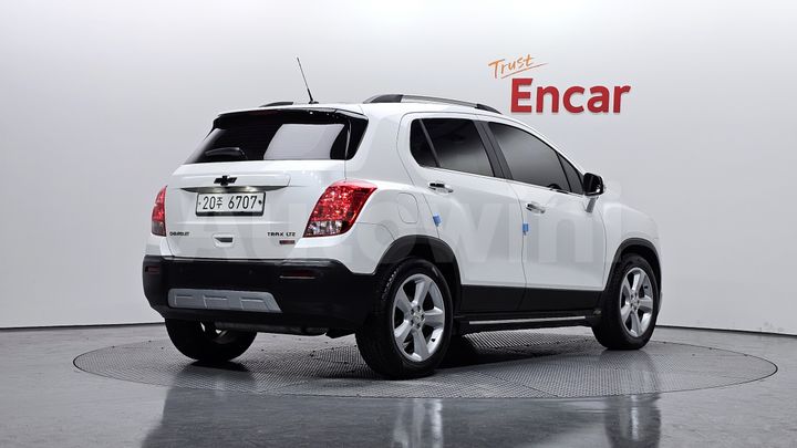 Chevrolet Trax 2015 — 2