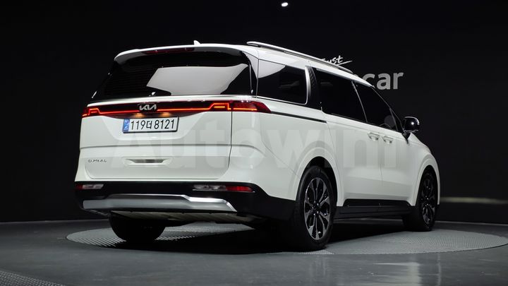 Kia Carnival 2022 — 3