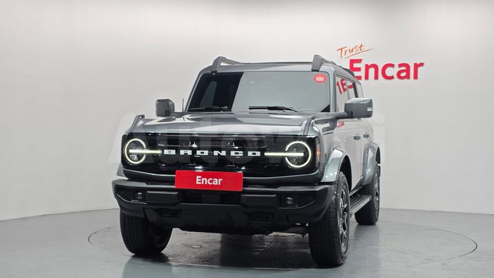 Ford Bronco 2023 — 3
