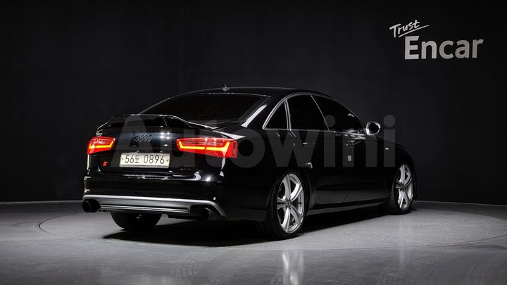 Audi S6